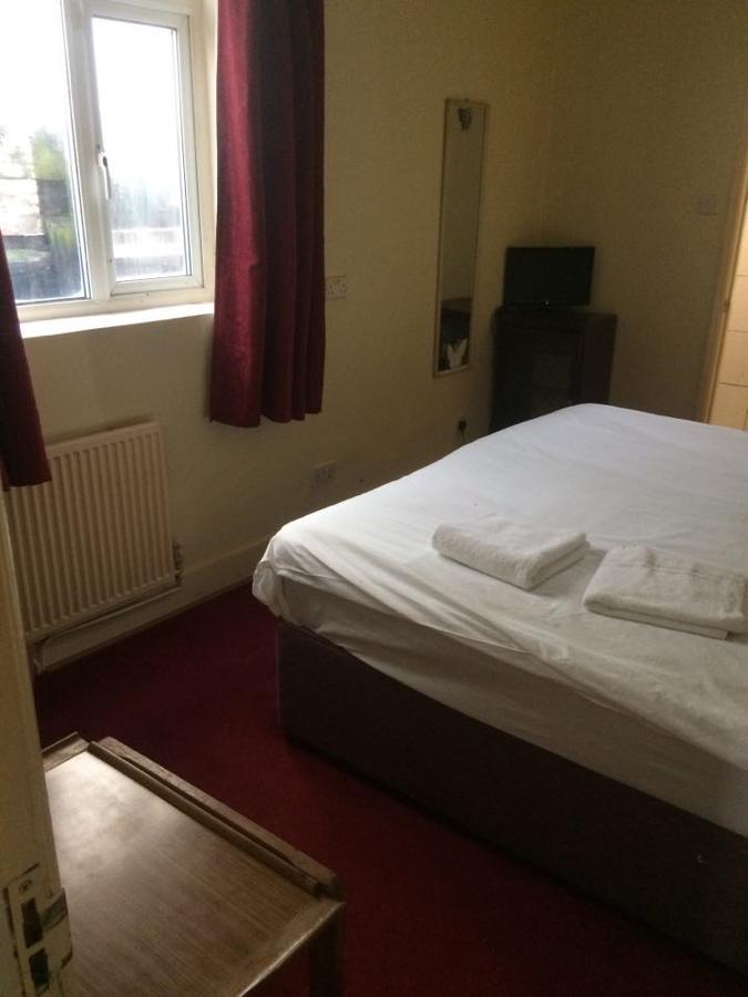 Harrow Bed & Breakfast 해로우 외부 사진