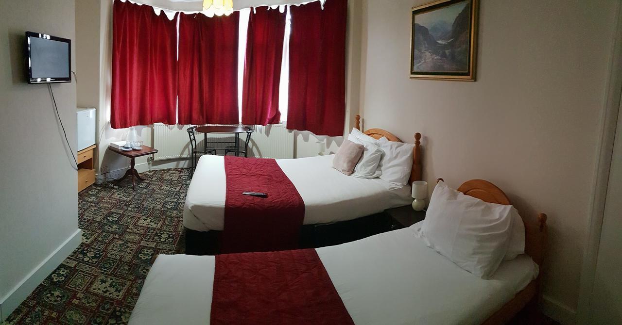 Harrow Bed & Breakfast 해로우 외부 사진