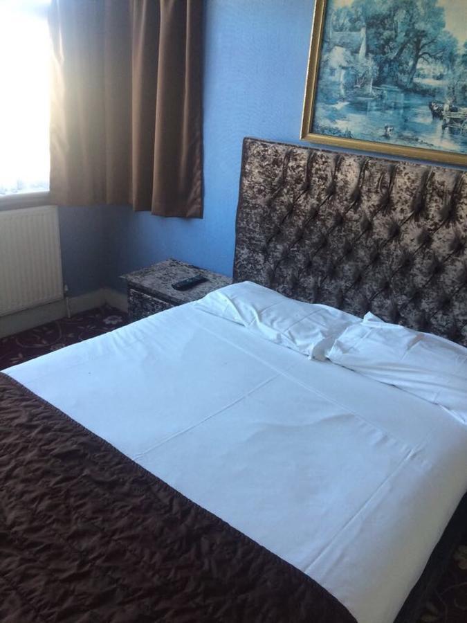 Harrow Bed & Breakfast 해로우 외부 사진